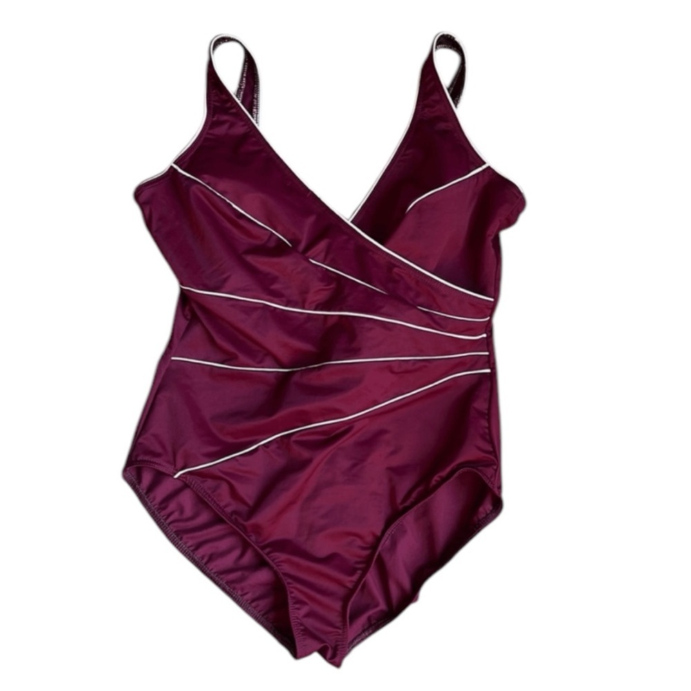 MIRACLESUIT Horizon Swimsuit in Magenta Purple Size XL — LAKE LIFE VIBES… - Picture 4 of 11